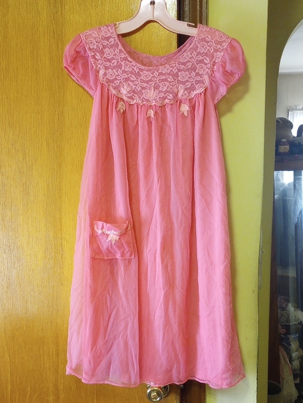 Vtg Medium Nylon & Lace Pink Summer Nightgown w/ Embroidered Flowers, As Is